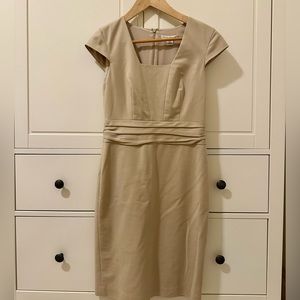 Banana Republic beige petite stretch dress VINTAGE